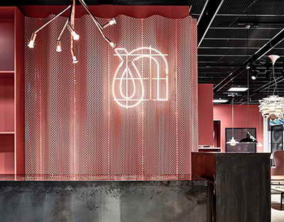 «Ұлттың бас музыкалық аспабын самолетке мінгізе алмай жүріп, домбыра күнін тойлау деген не тәлпіштік» — Ерлан Төлеутай